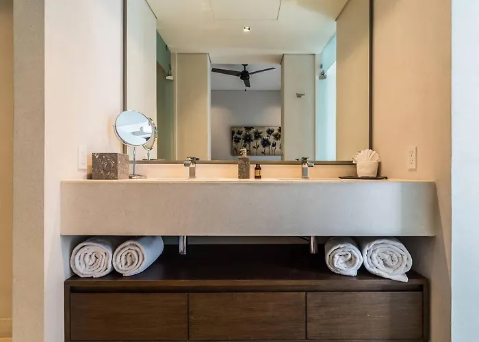 Сasa de vacaciones 2 Bedroom At Cabo Marina Private Jacuzzi & Grill *
